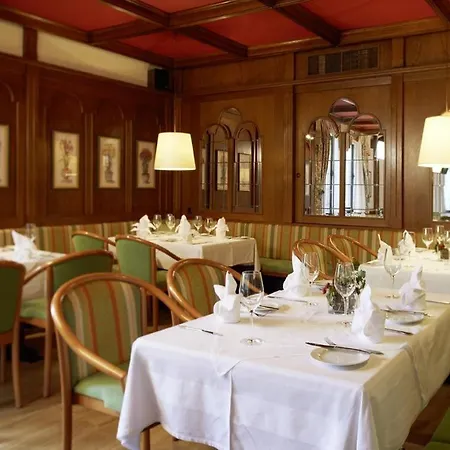 Lindner Hotel 3*