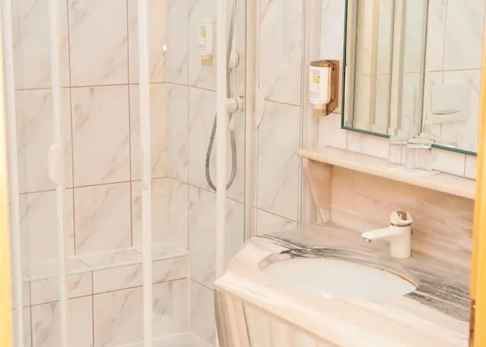 Lindner فندق Vöcklabruck