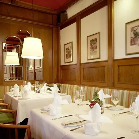 Lindner Hotel 3*